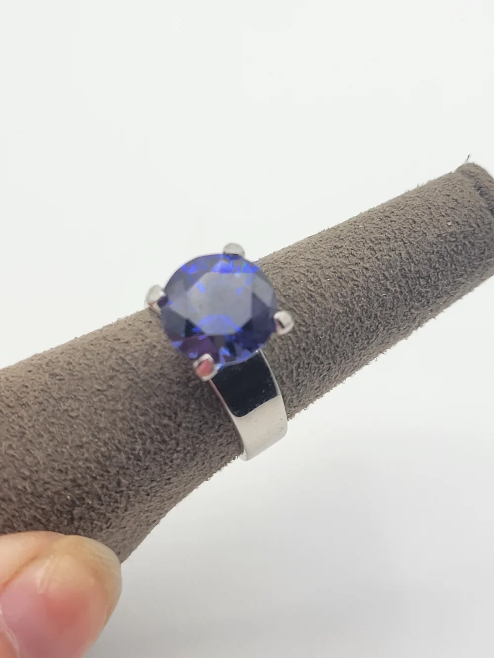 Sterling Silver With Simulated Tanzanite Ring Size 6.75